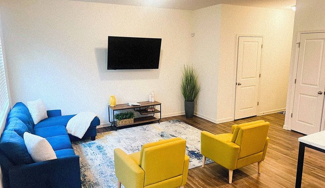 New Charming 3-bedroom/2.5 bathroom house in Metro Atlanta area