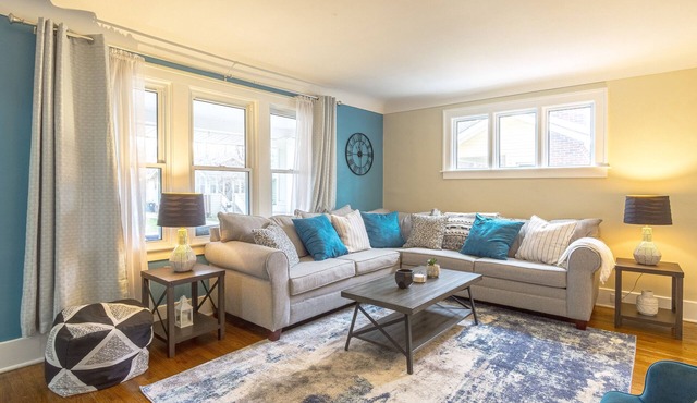New! Charming Historic Home, Walkable To Downtown Royal Oak