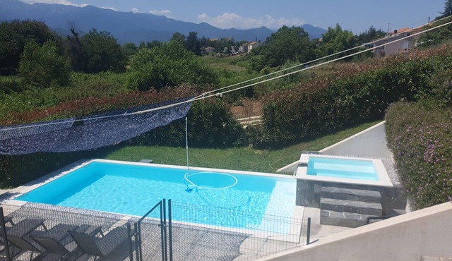 New charming house with swimming pool