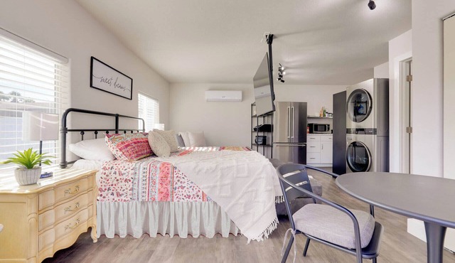 New Charming Private Studio Home Mesquite, Nevada