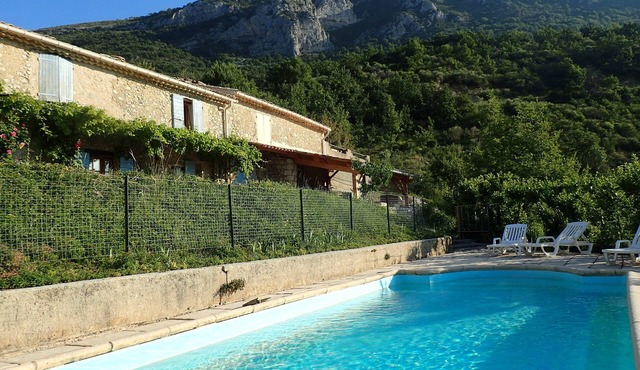 New: Charming Provencal farmhouse with exceptional panorama and exposure