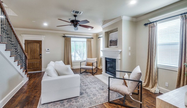 NEW! Charming Retreat Near Dickie's Arena – Cozy & Stylish Fort Worth Getaway