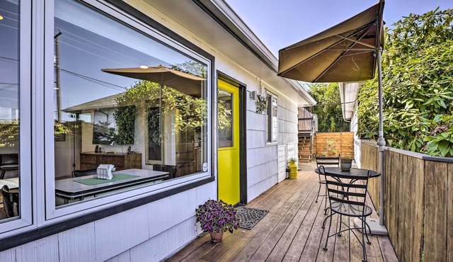 NEW! Charming Seattle Cottage by Lake Washington!