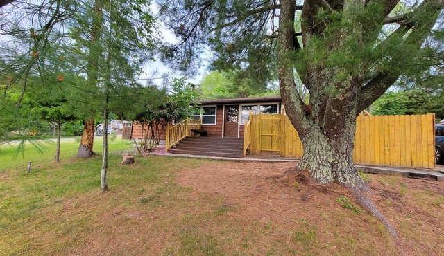 NEW! Charming Upstate Escape with Private Hot Tub