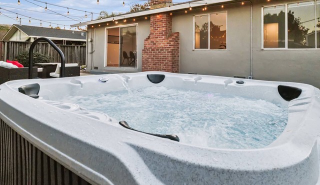 NEW! Charming Vintage Retreat in the Heart of San Jose