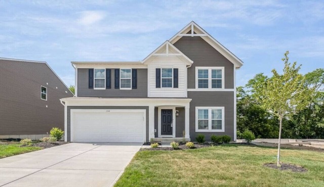 NEW Cheerful 5 bedroom home in quiet suburban area.