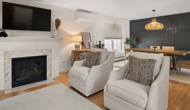 New! Chic 3-Bedroom Retreat in the Heart of Stowe