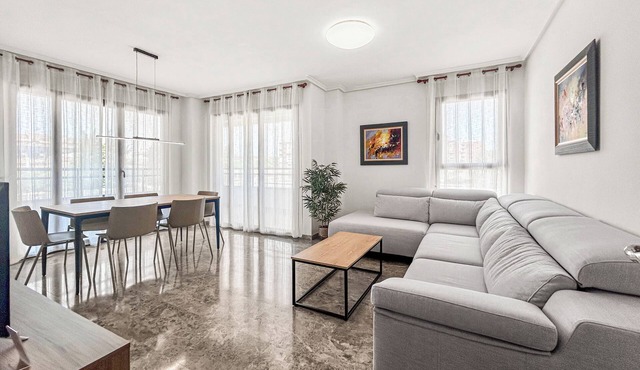 NEW! Ciudad de las Artes Apartment