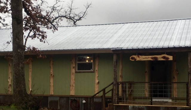 NEW! CJ's Crooked Hideaway-Secluded Cabin Near the White River