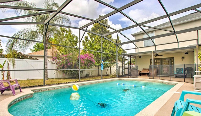 NEW! Classy Kissimmee House w/ Fire Pit + Lanai!