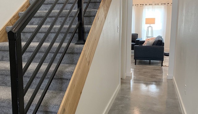 *NEW* Clean & Modern Living Close to all Fort Worth's best spots
