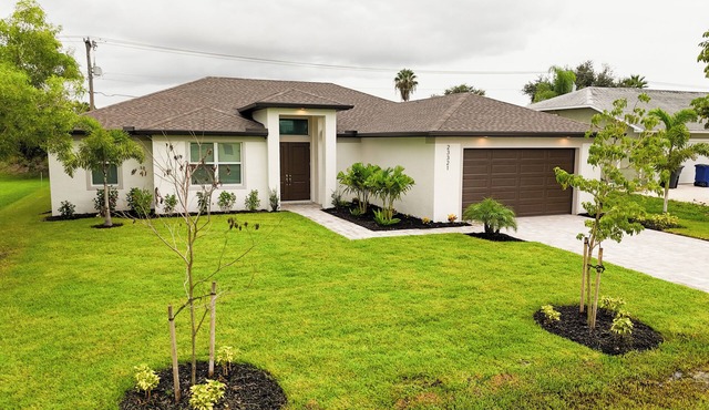 NEW Coastal Paradise GEM! Spacious 4BR, 3 Full Baths w/Pool! PET FRIENDLY!