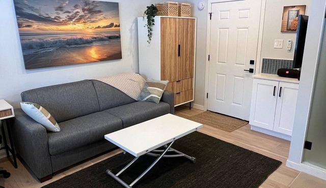 New - Colorado Surf Shack Studio in Littleton with AC