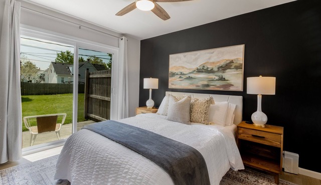 NEW! Comfy 1 Bedroom Flat | Hollywood Suites