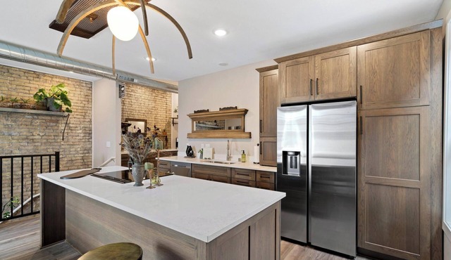 New! Condo, Garage, Parking, Downtown