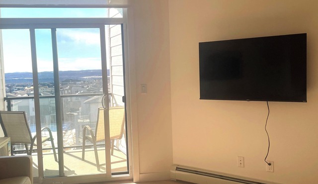 New condo w/fantastic view at west 17 Ave