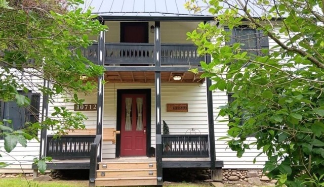 NEW! Connie's Retreat - 3 Bedrooms, 2 Baths