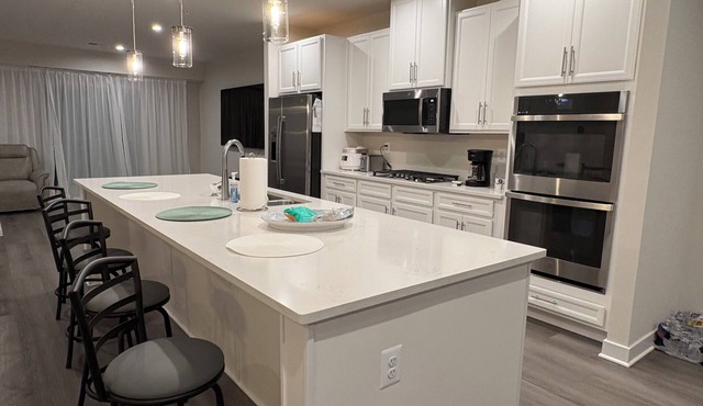 New Construction 3-bedroom townhome in lovely Dulles with AC and comfort