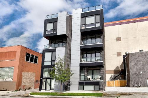 New Construction Building in River North