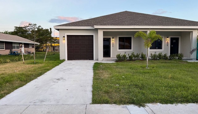 New Construction clean 3 Bedroom 2 full Bathroom , Fully equipped kitchen