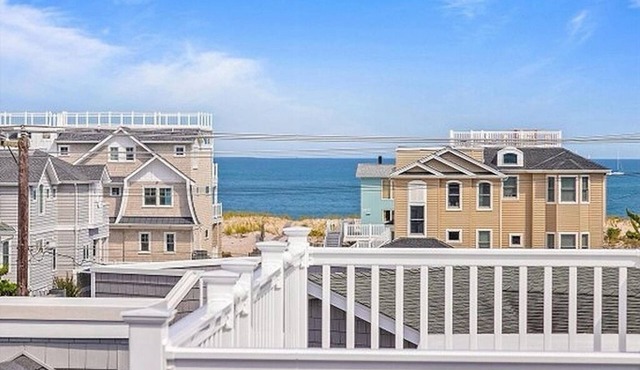New Construction Ocean+Bay views 5BR/3.5 BA, Pool - LBI Beach Haven-North Beach