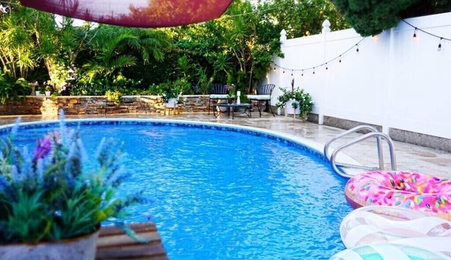 *NEW CONSTRUCTION* Sun Splashed 2b King bed w/pool by LAX, beaches, Disneyland.