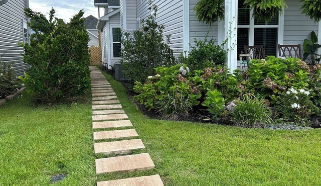 NEW! Convenient & central location to HHI, Sav & Beaufort.