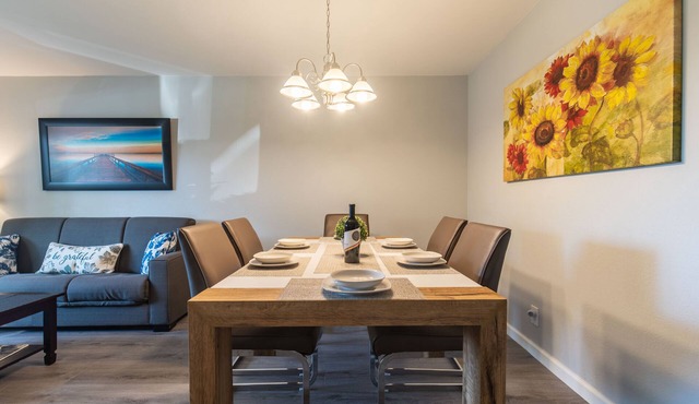 New! Conveniently Located Silicon Valley 4BR Home