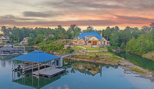 NEW! Country Villa: Dock, Pool, Spa, Waterfall, Grotto, Firepit, Fishing hole.