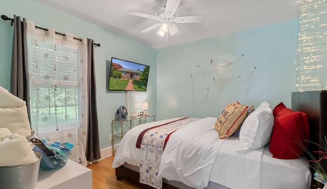 NEW Cozy 2 BD 2 BTH w/Arcade Movie Thtr Pool Tbl