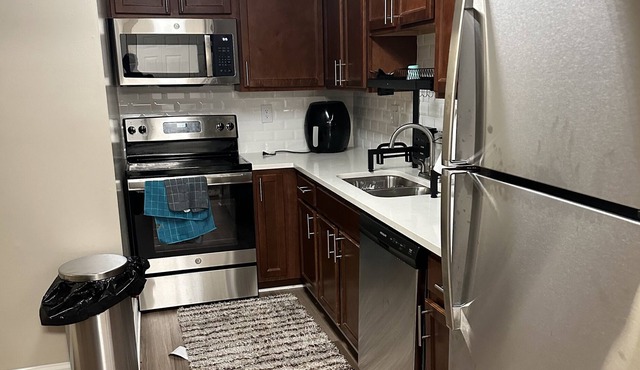 New cozy and luxurious 2Br apt in Columbia