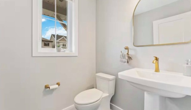 New Cozy and Modern/4 Bedroom/Close to downtown Ottawa