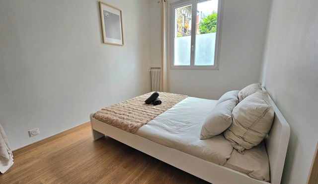 New cozy apartment 8 Minutes from Paris Saint-Lazare T3 in Asnières-sur-Seine