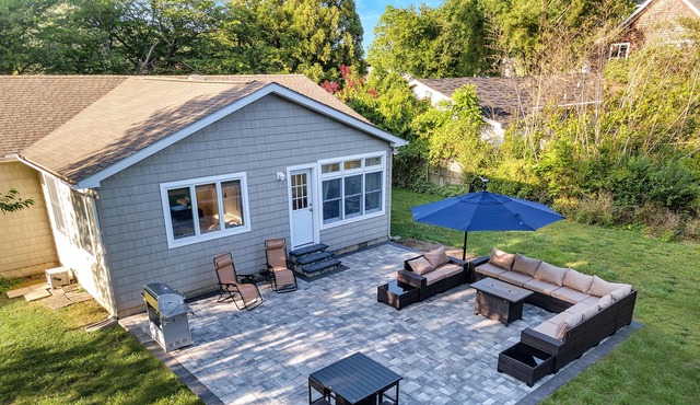 New! Cozy Beach Cottage w/King Bed & Large Patio in a Great Location!