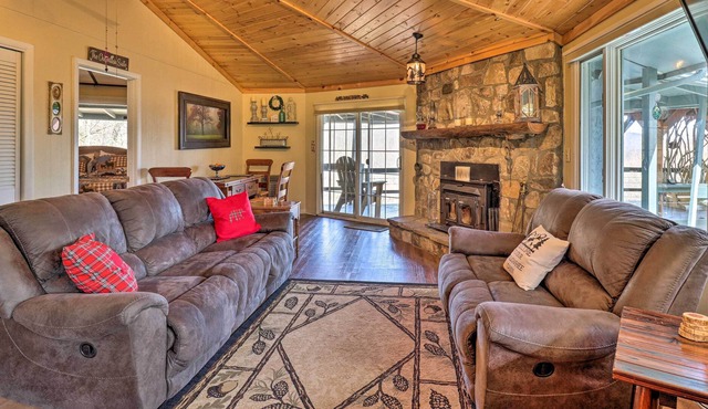 NEW! Cozy Cabin Retreat w/ Fire Pit, Grill & Views