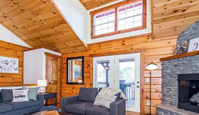 *NEW*Cozy Cabin|Sleep 6|20 Mins to DT and Biltmore