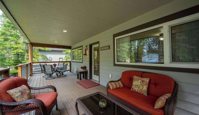 New Cozy Conkling Home with Hot Tub