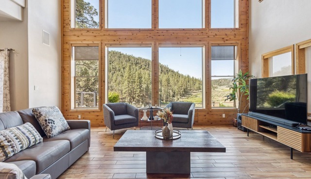 NEW! Cozy Mountain Retreat Near Mount Pinos