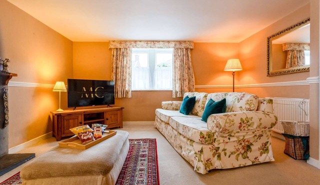 New! Cross Keys House - Cosy 4-Bed Cottage in Kirk Yetholm