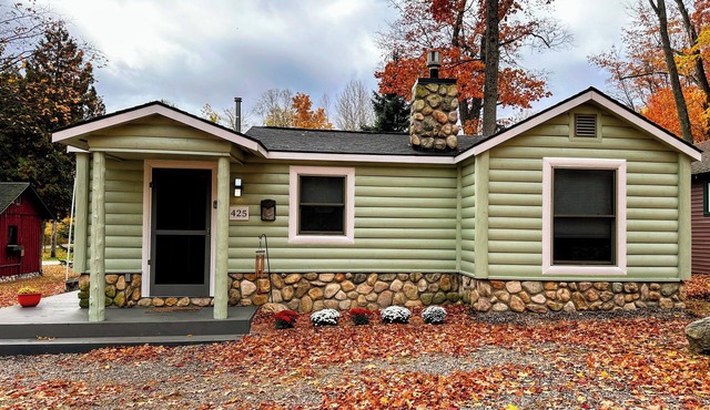 New! Cute 2-bedroom cottage in quaint Northport