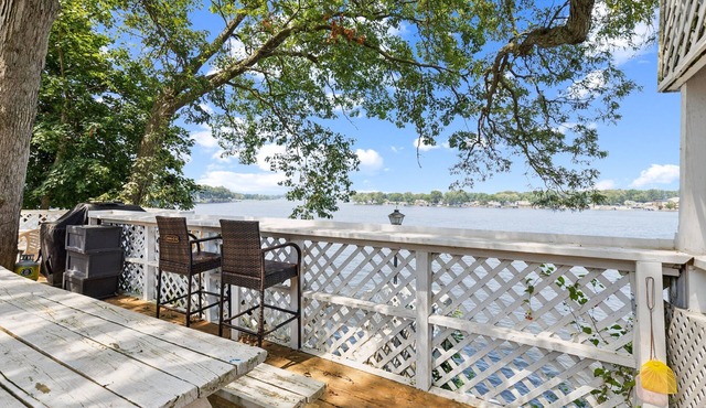 NEW! Dave's Last Resort - Long Stay Discount - Poolside Cabin 4