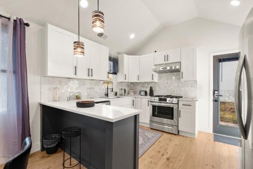 NEW Decatur Bungalow - World Cup Ready Retreat