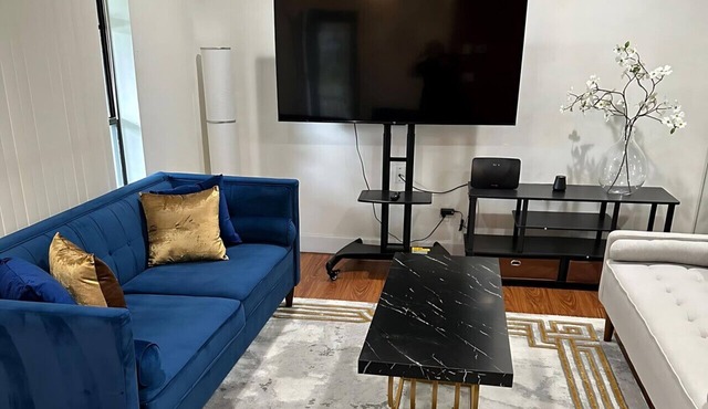 New decorate house w 4 bedrooms