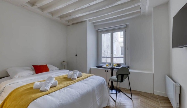 New & Designed Studio well Equipped-Heart of Paris