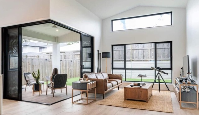 New Designer Built Boutique Holiday Home@Heathwood