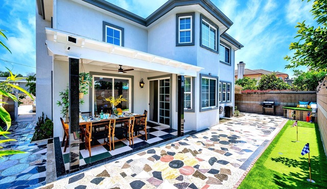 New Designer Home Monthly stay near Disney Universal DTLA and Beaches.