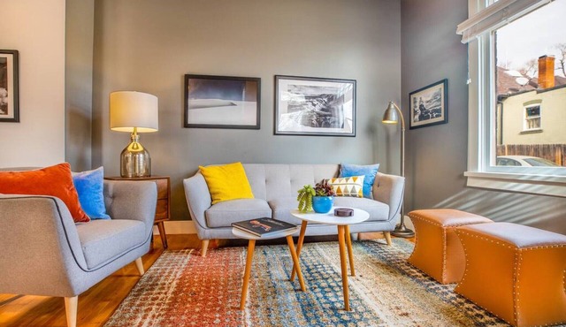 New distinctive historical unit from 5 Star Host