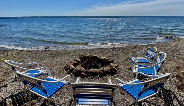 NEW Dock with large platform. Bring the boat! Lakefront Farmhouse.