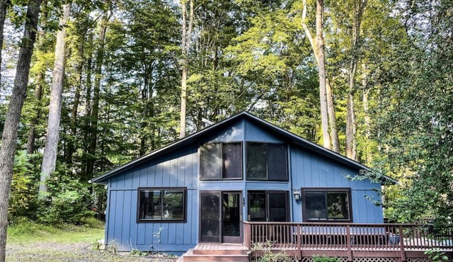 *NEW* Dog-friendly Cottage with Lake/Beach Access