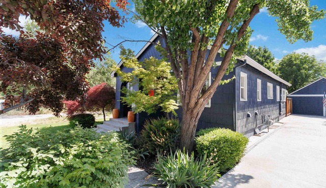 NEW! Dog Friendly w/Quaint Back Patio & Corn Hole | > 5 min to BSU | Walk to Coffee & More